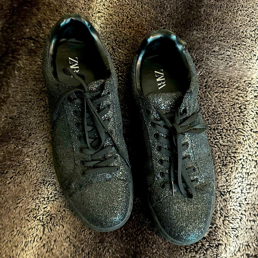 Zara Men’s Glitter Shoes